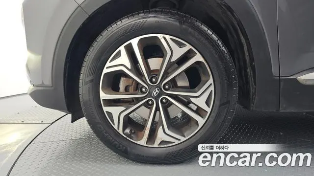 HYUNDAI SANTA FE 2019 — 186 479 км, коричневый, Корея — под ключ — фото 5