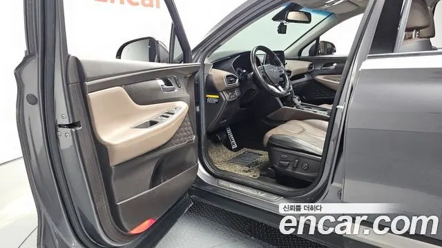 HYUNDAI SANTA FE 2019 — 186 479 км, коричневый, Корея — под ключ — фото 10