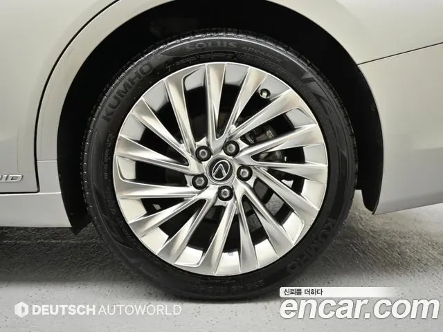 LEXUS ES300H 2021 — 65 386 км, серебристо-серый, Корея — под ключ — фото 5