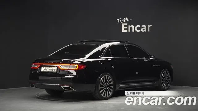 LINCOLN CONTINENTAL 1 2017