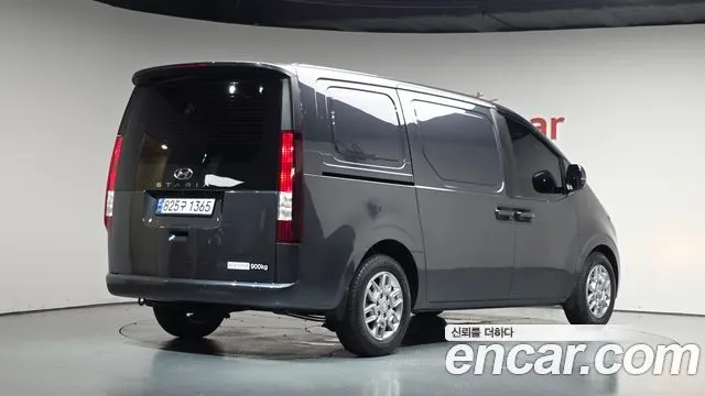 HYUNDAI STARIA — из Кореи под ключ