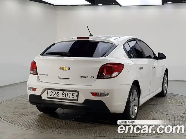 CHEVROLET CRUZE 5 2012 — 132 000 км, белый, Корея — под ключ — фото 4