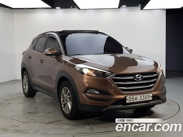 HYUNDAI TUCSON 2016 — 225 096 км, коричневый, Корея — под ключ — фото 2