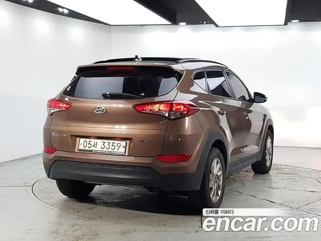 HYUNDAI TUCSON 2016 — 225 096 км, коричневый, Корея — под ключ — фото 4