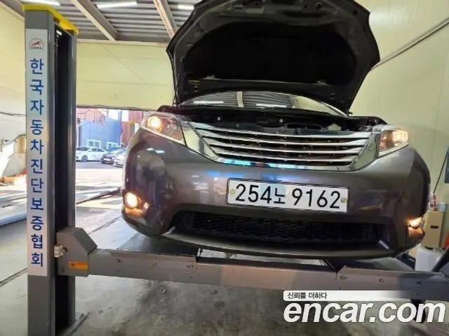 TOYOTA SIENNA — из Кореи под ключ