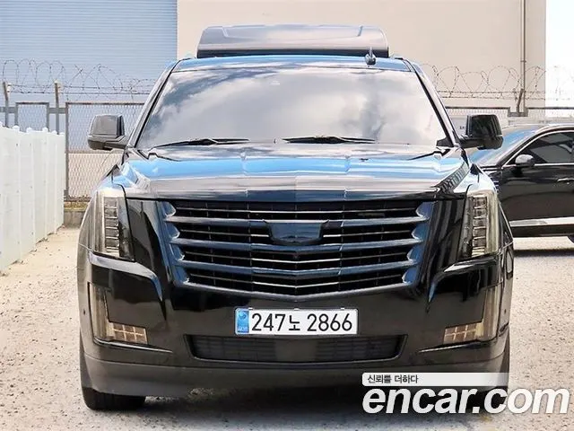 CADILLAC ESCALADE 2018 — 74 670 км, чёрный, Корея — под ключ — фото 12