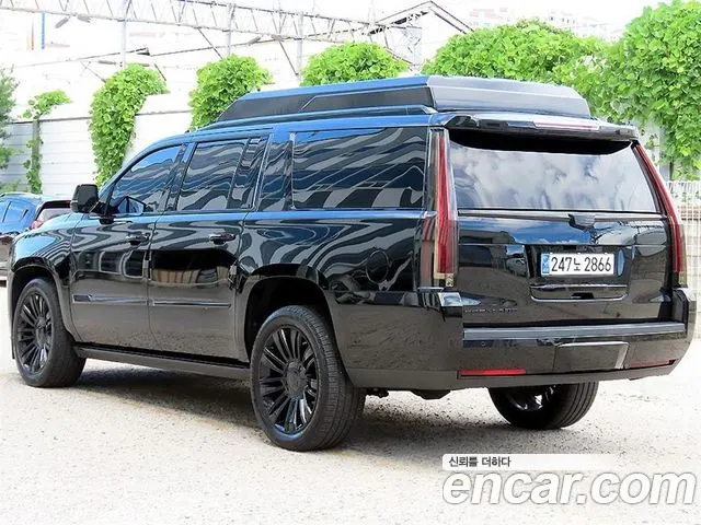 CADILLAC ESCALADE 2018 — 74 670 км, чёрный, Корея — под ключ — фото 3