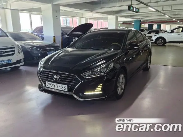 HYUNDAI SONATA 2018 — 225 000 км, чёрный, Корея — под ключ — фото 1