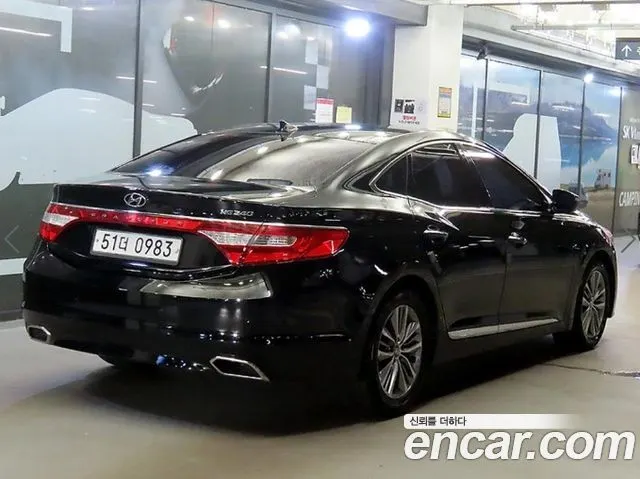 HYUNDAI GRANDEUR 2016 — 71 849 км, чёрный, Корея — под ключ — фото 4
