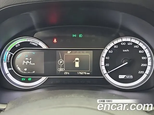 KIA NIRO 2017 — 176 270 км, белый, Корея — под ключ — фото 6