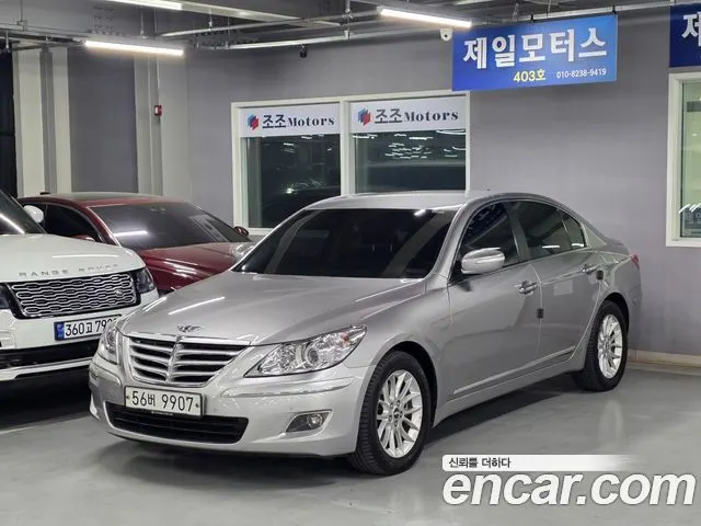 HYUNDAI GENESIS 2011 — 221 800 км, серебристо-серый, Корея — под ключ — фото 1