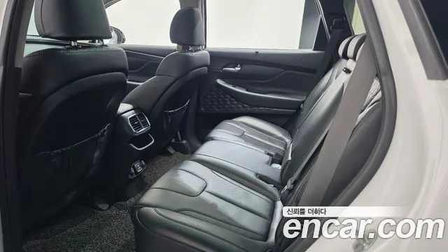 HYUNDAI SANTA FE 2019 — 153 220 км, белый, Корея — под ключ — фото 11