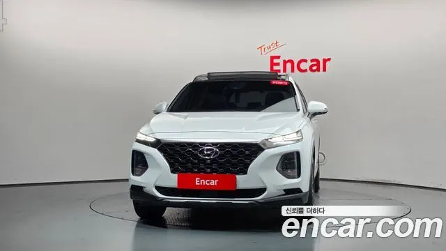 HYUNDAI SANTA FE 2019 — 153 220 км, белый, Корея — под ключ — фото 3