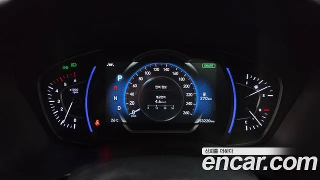 HYUNDAI SANTA FE 2019 — 153 220 км, белый, Корея — под ключ — фото 8