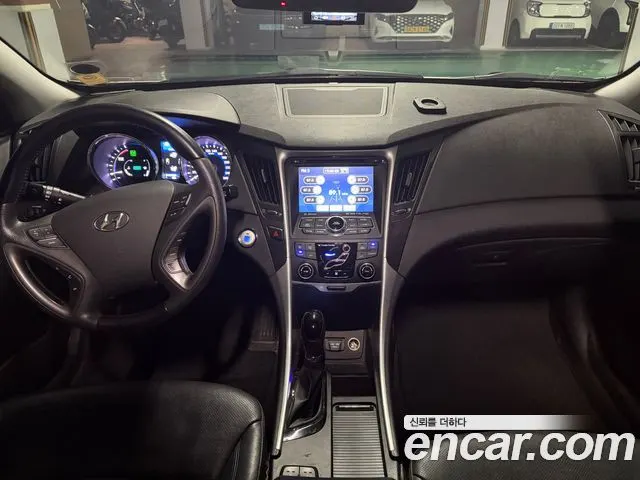 HYUNDAI SONATA HYBRID 2012 — 135 121 км, серебристо-серый, Корея — под ключ — фото 7
