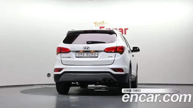 HYUNDAI SANTA FE 2018 — 188 719 км, белый, Корея — под ключ — фото 4