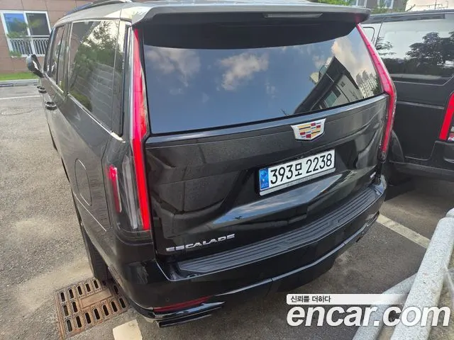 CADILLAC ESCALADE 2023 — 25 000 км, чёрный, Корея — под ключ — фото 2