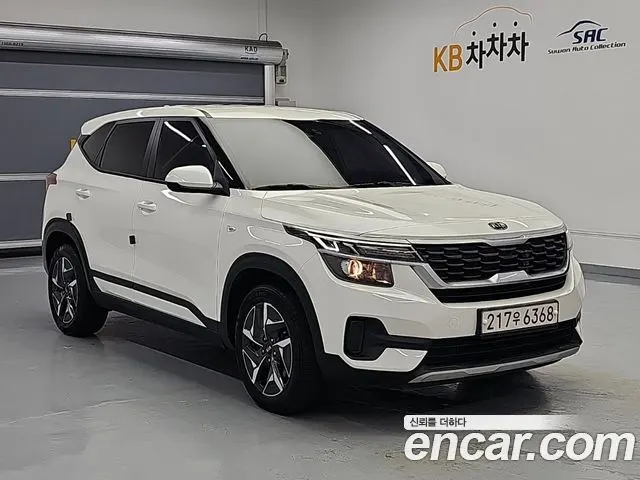 KIA SELTOS 2020 — 58 000 км, белый, Корея — под ключ — фото 4