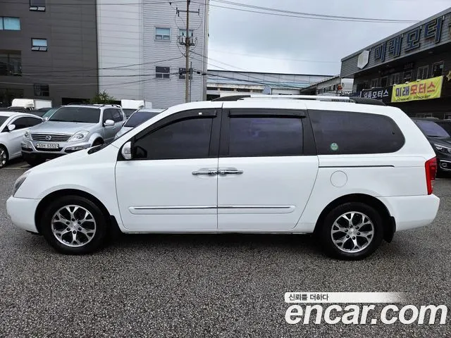KIA CARNIVAL R 2014 — 142 705 км, белый, Корея — под ключ — фото 3