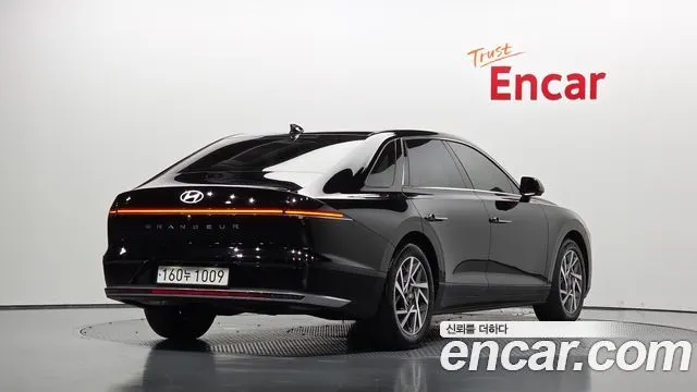 HYUNDAI GRANDEUR — из Кореи под ключ