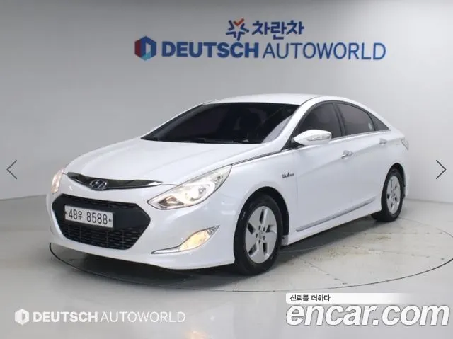 HYUNDAI SONATA HYBRID 2012 — 147 001 км, белый, Корея — под ключ — фото 1