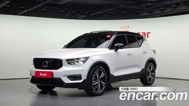 VOLVO XC40 2019 — 137 681 км, белый, Корея — под ключ — фото 12