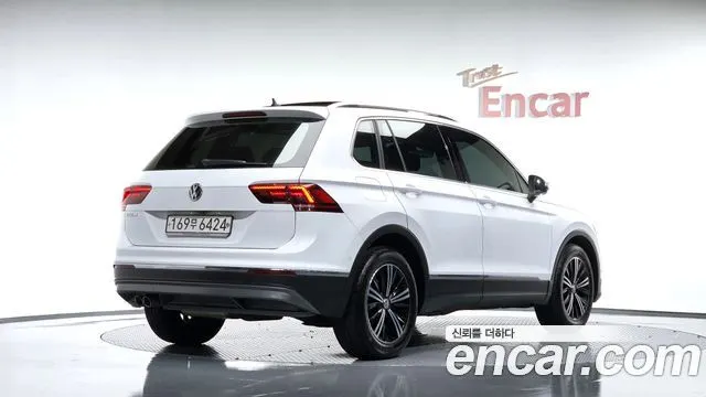 VOLKSWAGEN TIGUAN — из Кореи под ключ