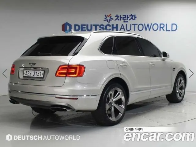 BENTLEY BENTAYGA 2018 — 178 254 км, белый, Корея — под ключ — фото 2