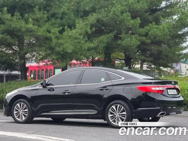 HYUNDAI GRANDEUR 2016 — 181 903 км, чёрный, Корея — под ключ — фото 5