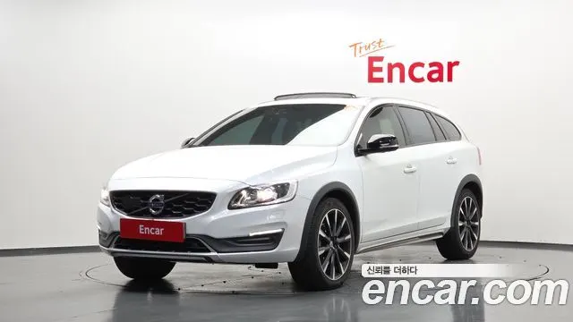 VOLVO V60 CROSS COUNTRY — из Кореи под ключ