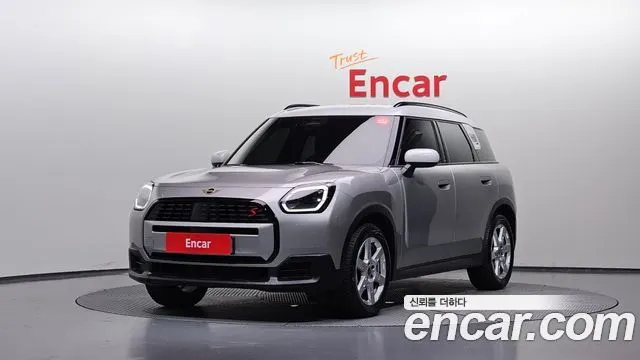MINI COOPER S COUNTRYMAN 2025 — 14 086 км, серебристо-серый, Корея — под ключ — фото 1