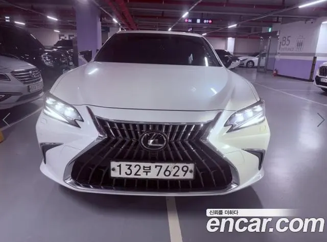 LEXUS ES300H — из Кореи под ключ