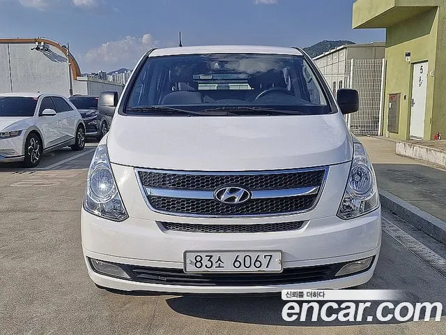 HYUNDAI GRAND STAREX 2015