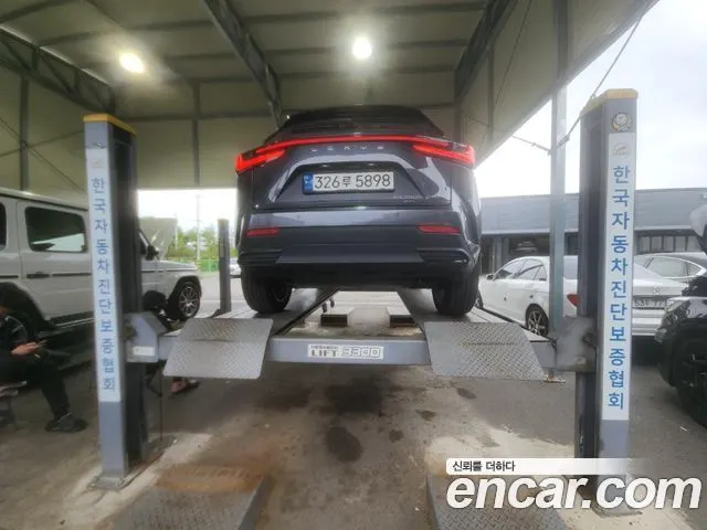 LEXUS NX350H 2024 — 32 579 км, серебристо-серый, Корея — под ключ — фото 2