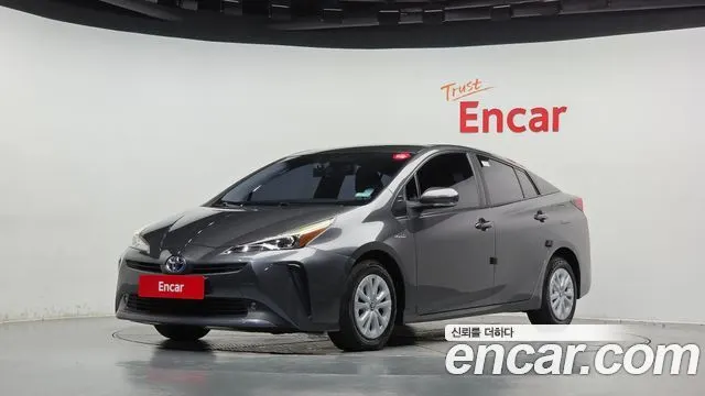 TOYOTA PRIUS 2019