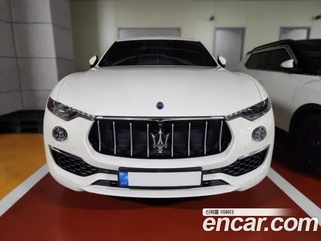 MASERATI LEVANTE — из Кореи под ключ