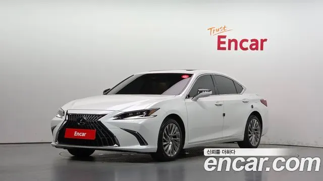 LEXUS ES300H — из Кореи под ключ