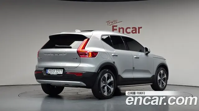 VOLVO XC40 — из Кореи под ключ