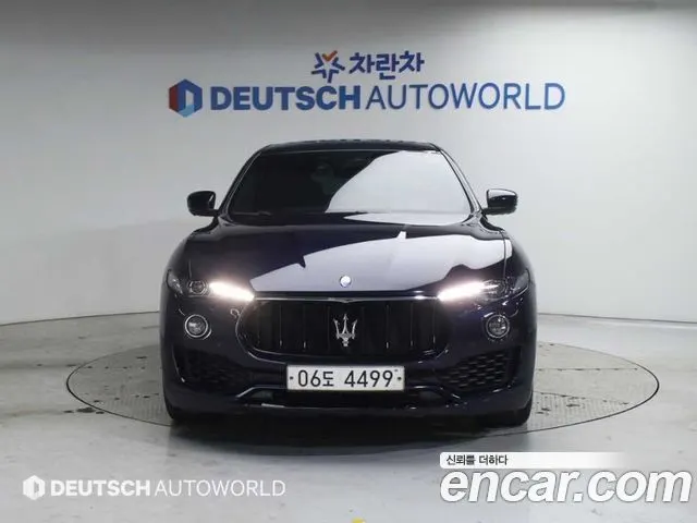 MASERATI LEVANTE 2017 — 120 235 км, синий, Корея — под ключ — фото 3