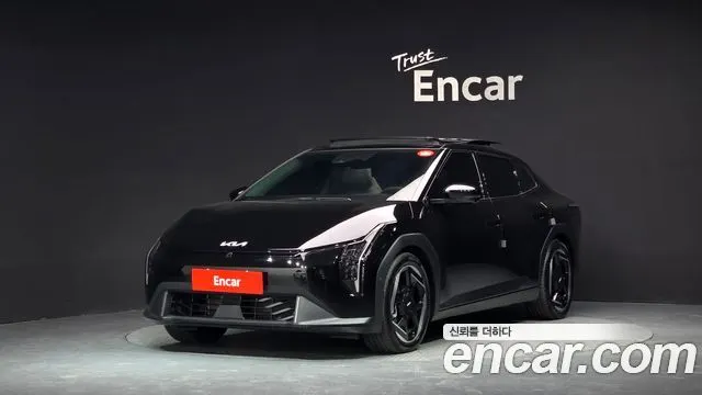 KIA EV4 2026