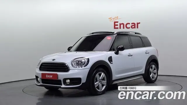 MINI COOPER D COUNTRYMAN 2017 — 83 990 км, белый, Корея — под ключ — фото 1