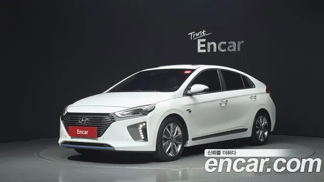 HYUNDAI IONIQ HYBRID 2016