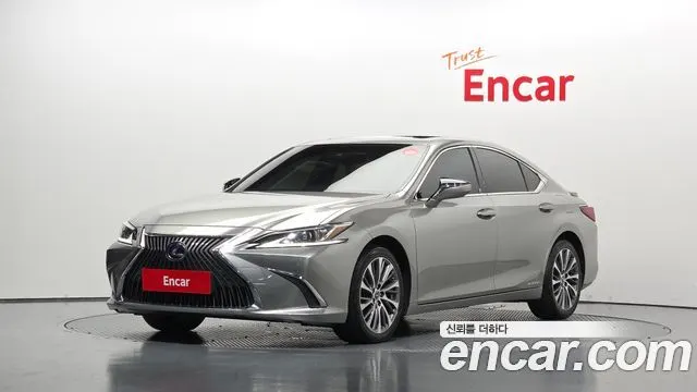LEXUS ES300H — из Кореи под ключ