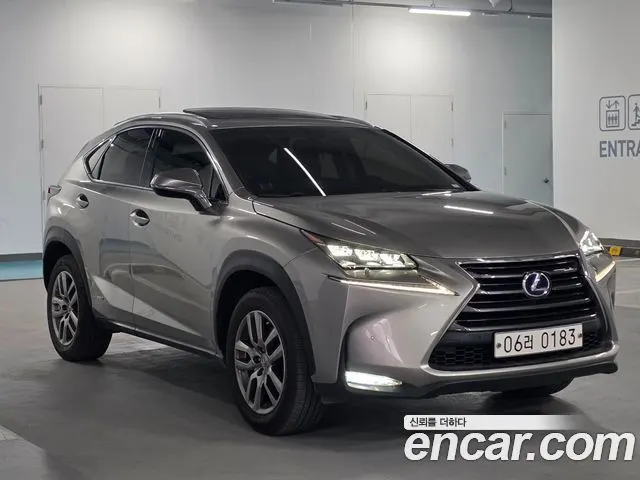 LEXUS NX300H 2017