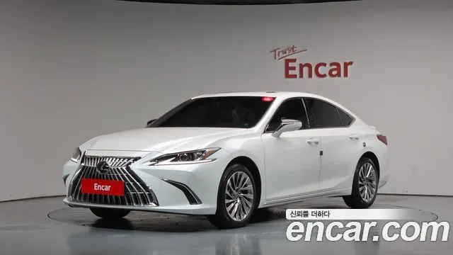 LEXUS ES300H — из Кореи под ключ