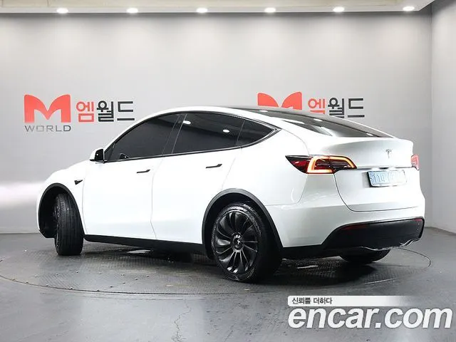 TESLA MODEL Y 2023 — 36 248 км, белый, Корея — под ключ — фото 4