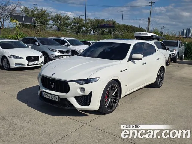 MASERATI LEVANTE — из Кореи под ключ