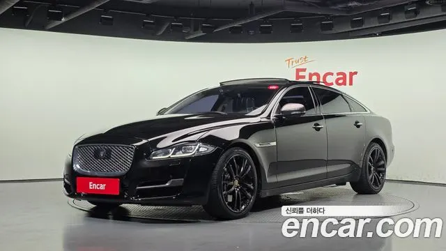 JAGUAR XJ 2016