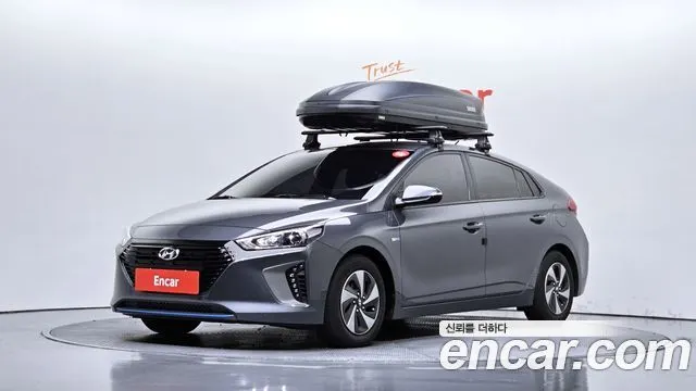 HYUNDAI IONIQ HYBRID 2016
