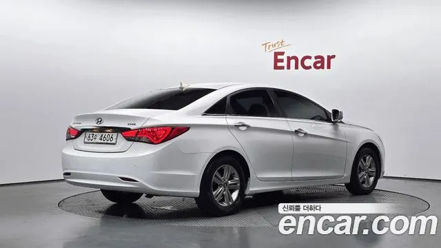 HYUNDAI SONATA THE BRILLIANT 2013